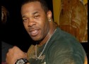 Busta Rhymes n’aime pas attendre dans les files, insulte des employés d’un restaurant